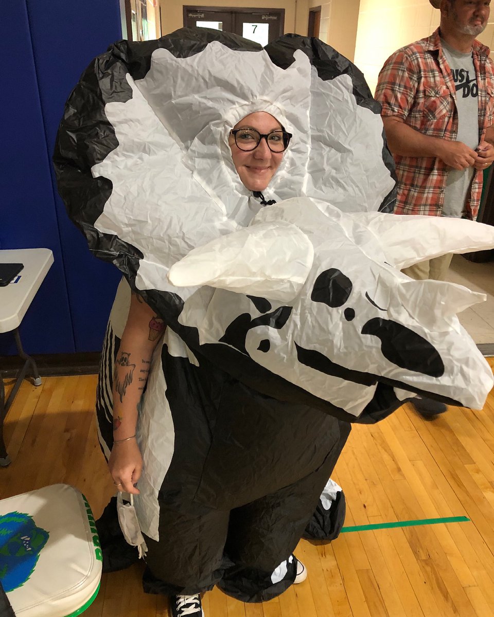 MsAprilWatkins's tweet photo. Interview questions when youโre a @J_Renaissance school: โAre you willing to wear an inflatable suit of any variety for any reason at any time?โ @BernheimMiddle #BruinBold https://t.co/RqEYyS1vqY