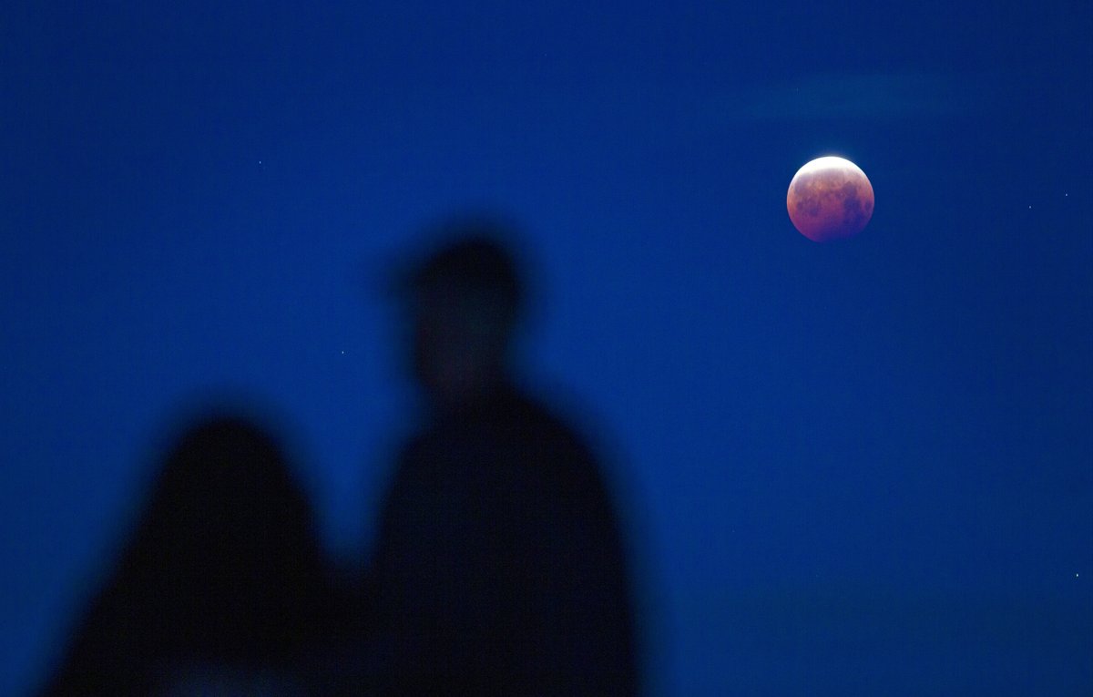 Photo gallery: The "Super Flower Blood Moon" lunar eclipse as seen over ...