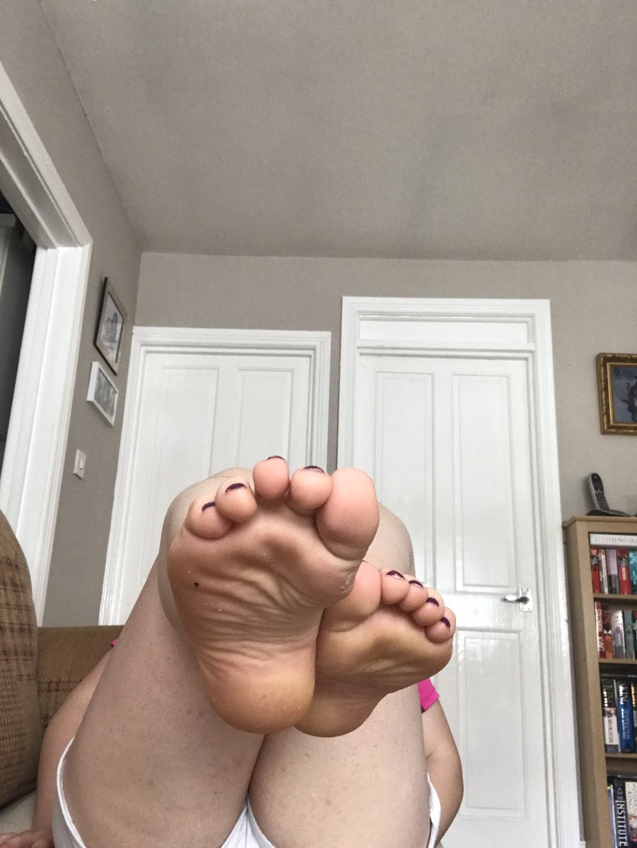 MegansFeetx's tweet photo. What are you waiting for? Come and join me 💗

https://t.co/xDSFqSixRu

Findom • feet • feetpics • foot • feetworship • feet world • OnlyFans • feet world • feetlover • beta • sub • cashcow • moneypig • feetfetish • footfetish • toes • soles https://t.co/CpU4wKD4ek