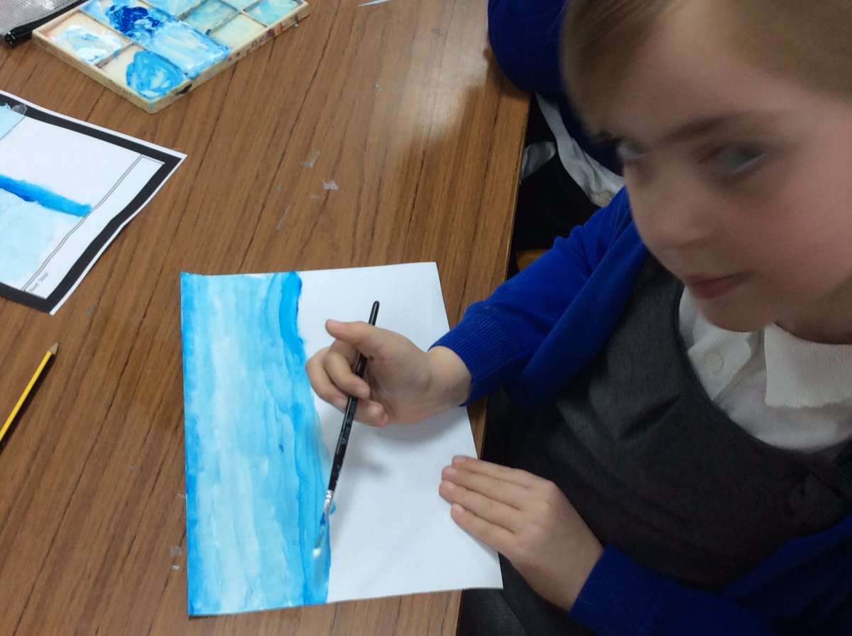 EPA_Y1_Y2's tweet photo. We enjoyed using blue and white to create tints for an Ocean themed picture @DeltaEstcourt #EPAArt https://t.co/eCfrPJW4Hl