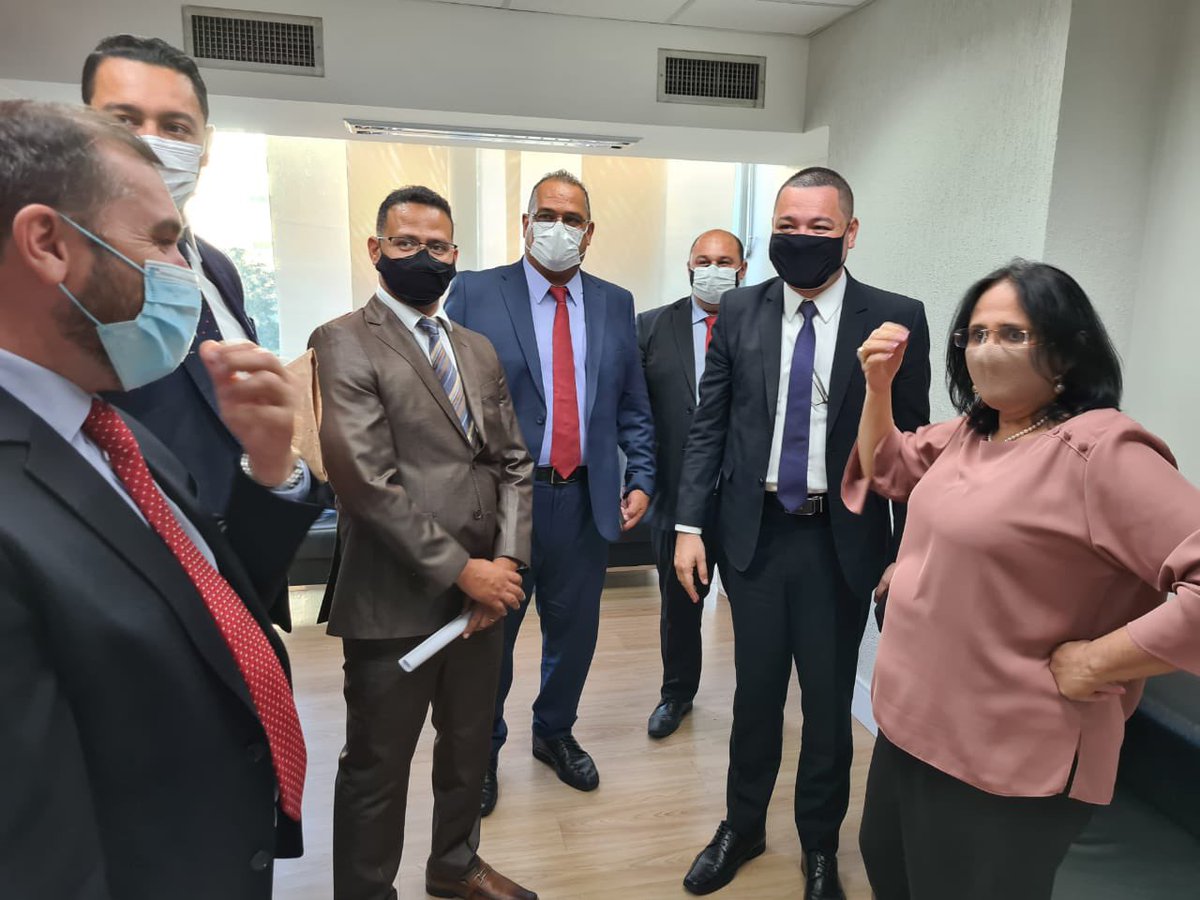 JonyMarcos1010's tweet photo. Em nossa missão em Brasilia conversei muito com a ministra Damares Alves. Tratamos dos Conselhos Tutelares.  Juntamente com os vereadores Republicanos de Aracaju, de Socorro e o vereador de São Cristóvão. https://t.co/aeHDMzoRz8