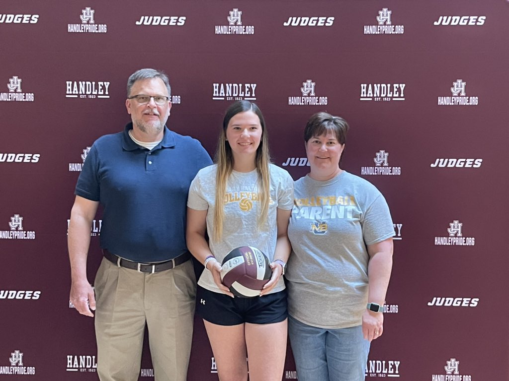 JH_VOLLEYBALL's tweet photo. Congratulations to Kate Rudolph for commuting to play 🏐 at Mary Baldwin! Handley 🏐 is proud of you &amp; we wish you the best at the next level! PRIDE @HandleyJudges https://t.co/hPUGtkGPam