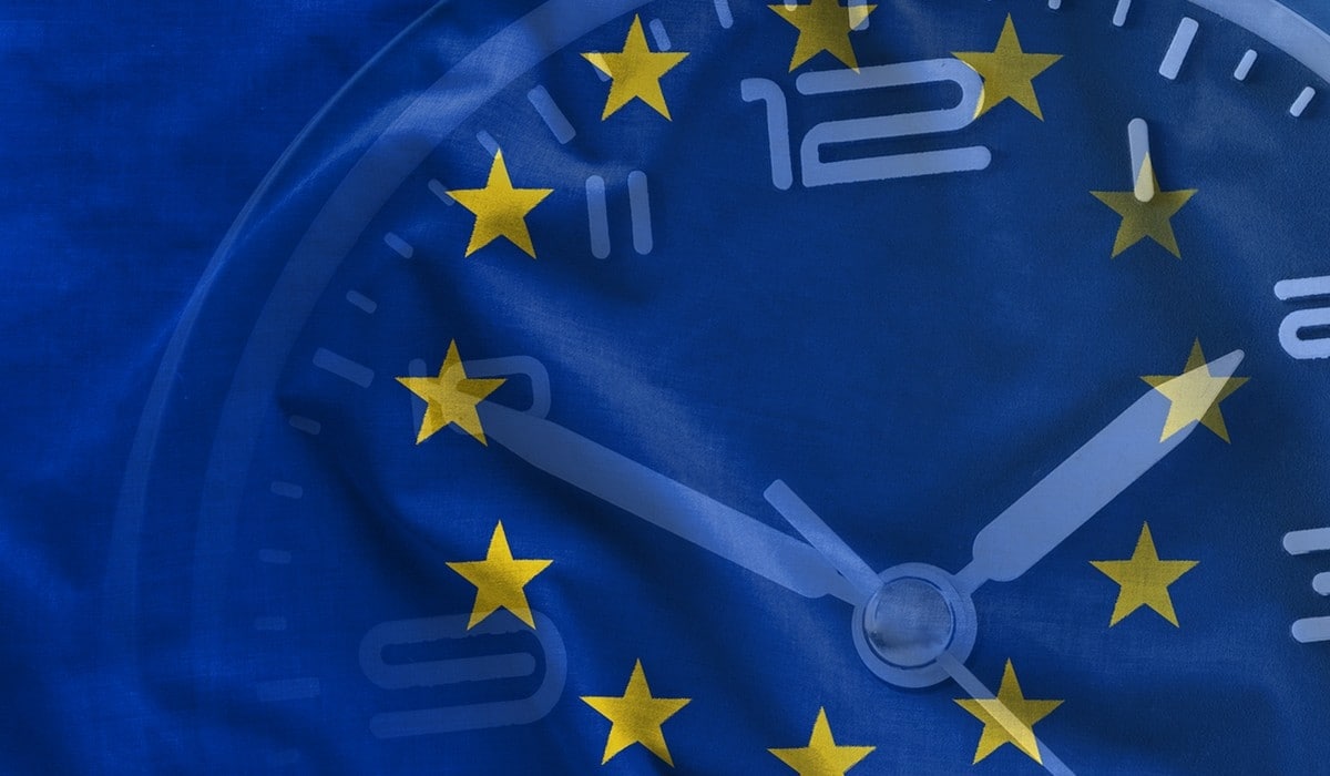 MedTechStrat's tweet photo. "EU MDR Day: 10 Articles to Read" @MedtechDavid @Market_Pathways 
After four years of prepping and hand-wringing, the day of application for the EU Medical Device Regulation has finally arrived.  Read the full article at https://t.co/aHYF3zRt8S #MDR #notifiedbodies #legislation https://t.co/FPFFovcoh7