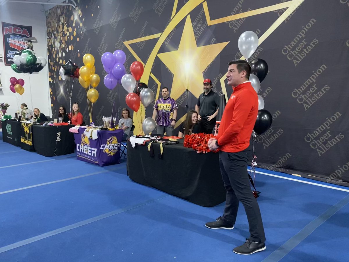 Champion Cheer tweet media