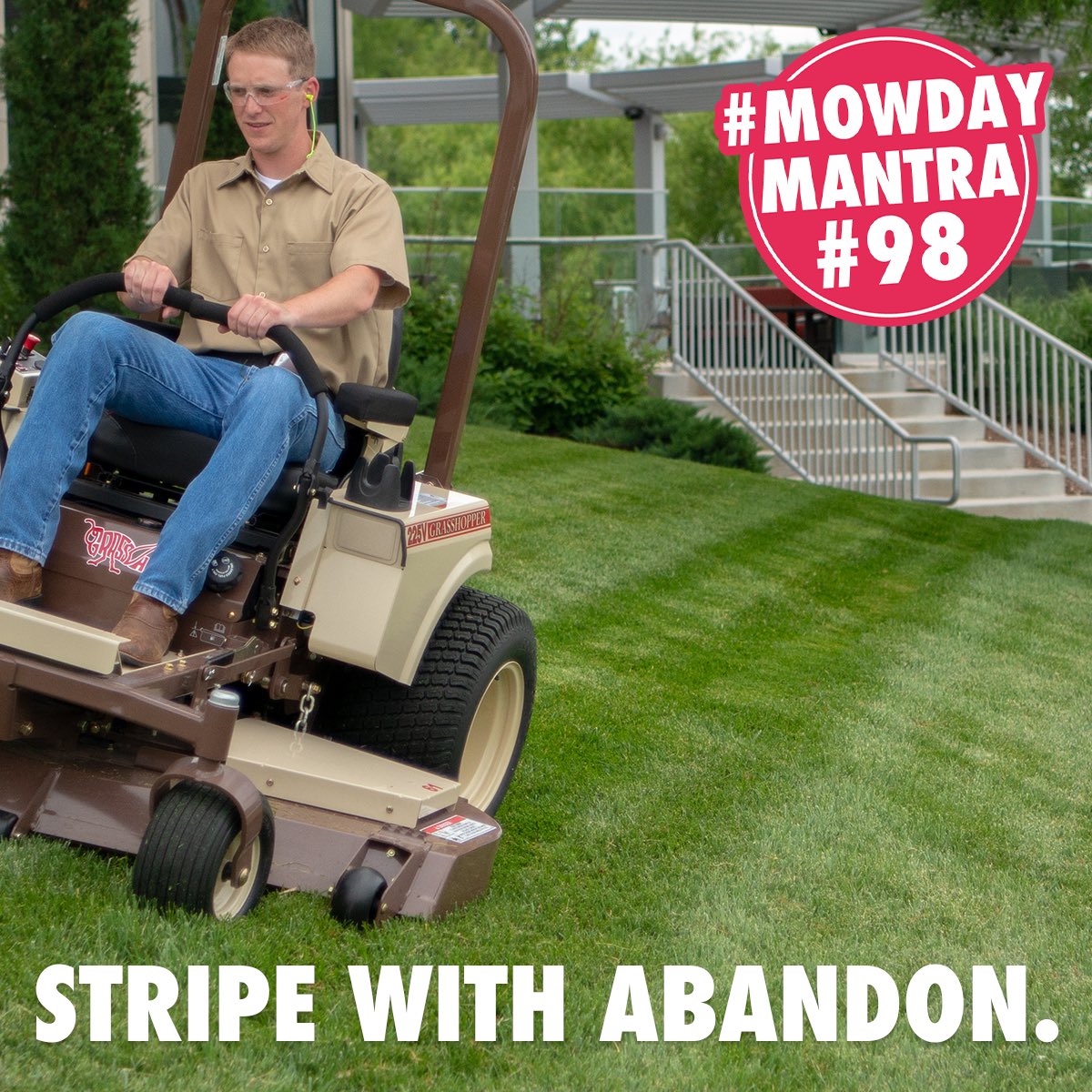 GrasshopperMowr's tweet photo. Standout stripes you can see from the nosebleeds? Get ‘em on a Grasshopper each & every glorious #MowDay.
#mowdaymantra #yournextmower #itsmowday #committedtothecut #onepassperfection #canyourmowerdothat #firsttofinishbuilttolast #GrasshopperCountry #mowlife #bestzeroturnmowers https://t.co/MiL4XL7k3d