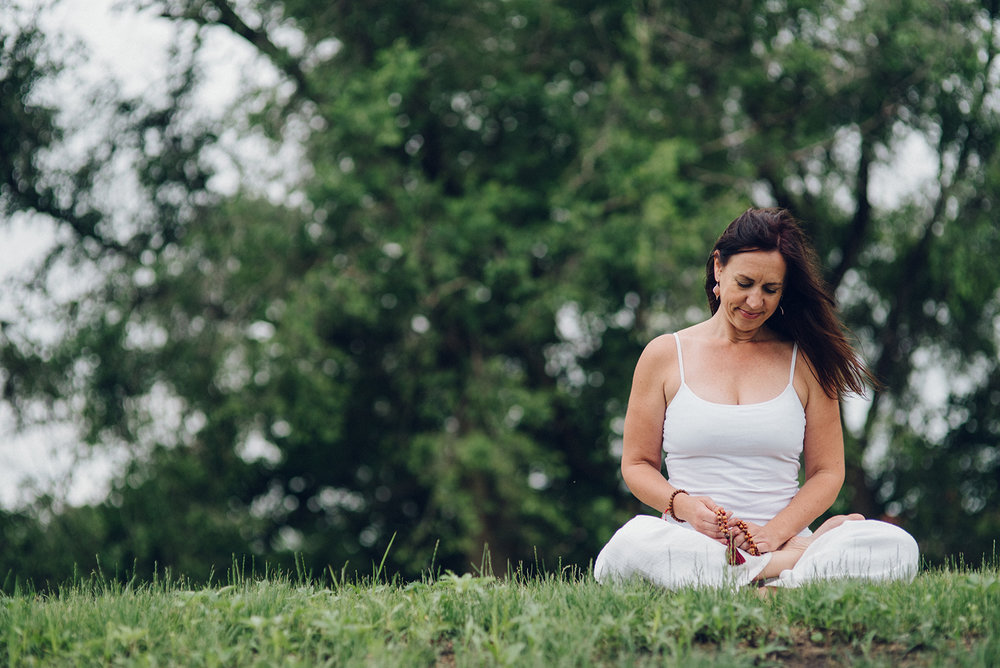 Great article on developing your "Inner Resource," a safe place within yourself that you can always turn to for strength and renewal, even when times are difficult.

exhaleproject.org/blog/2019/4/25…