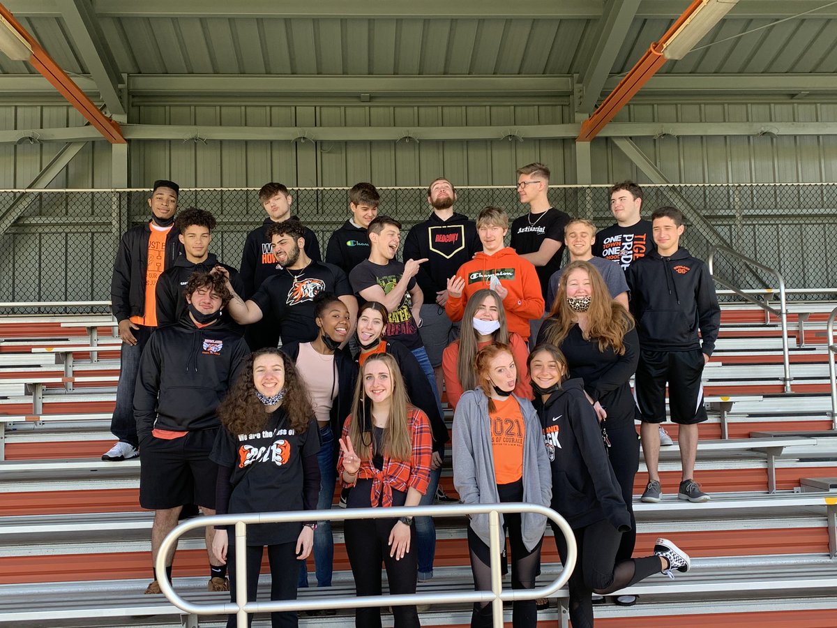 Spring Concert, Rehearsals, SandraStrong Benefit, and senior picture ... #HowlandChoirs #AllOne #SingAndMakeMusic
