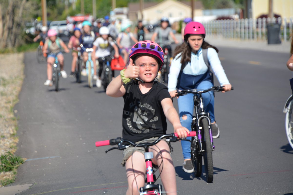 tooeleschools's tweet photo. Yesterday, 5th and 6th-grade students from Grantsville Elementary participated in a bike hike from their school to the Deseret Peak Complex. Today, students from @willowwolves1, are doing the same. This end-of-school-year bike hike tradition has been repeated for decades.🚴‍♀️🚴‍♂️🚴 https://t.co/C7DikFEjHL
