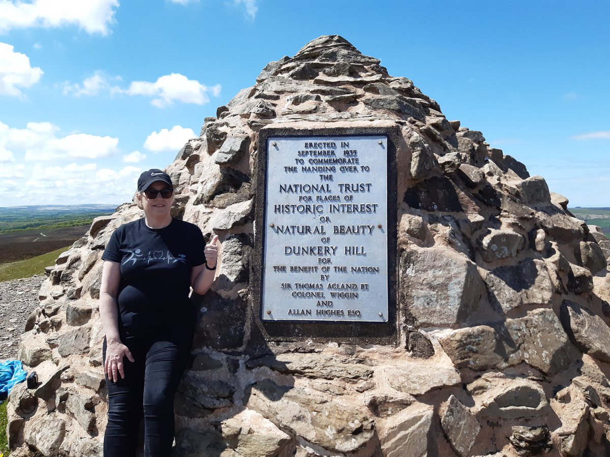 BevHunt72's tweet photo. So after 3 tiring hours of my #Walk1 of 55 five milers for #OneMedicine @HumanimalTrust we arrived at the summit of #DunkeryBeacon...now time to head back 😊👍
https://t.co/9UUUGXoP5Q https://t.co/fo8jO7P8L9