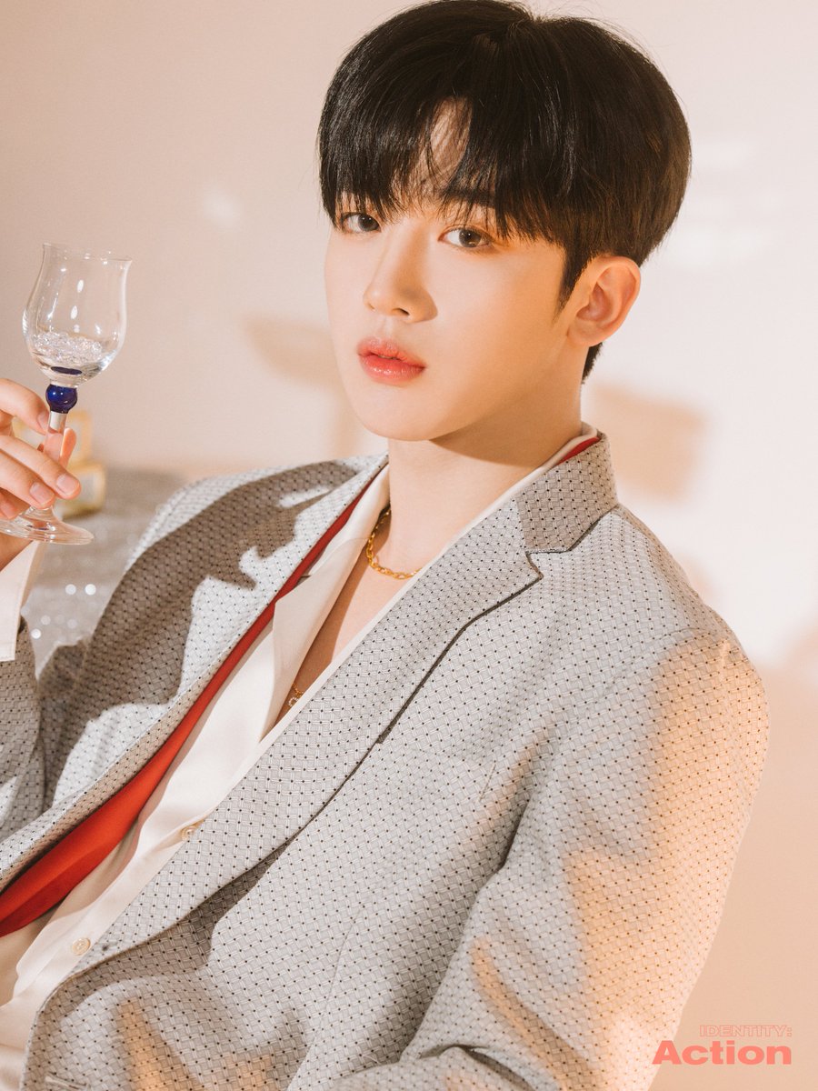WEi__Official's tweet photo. 위아이(WEi) 3rd MINI ALBUM 'IDENTITY : Action' CONCEPT PHOTO #1 KIMYOHAN

2021.06.09 PM 6:00

#위아이 #WEi #IDENTITY #Action
#김요한 #KIMYOHAN https://t.co/Zr5gZOFPkT