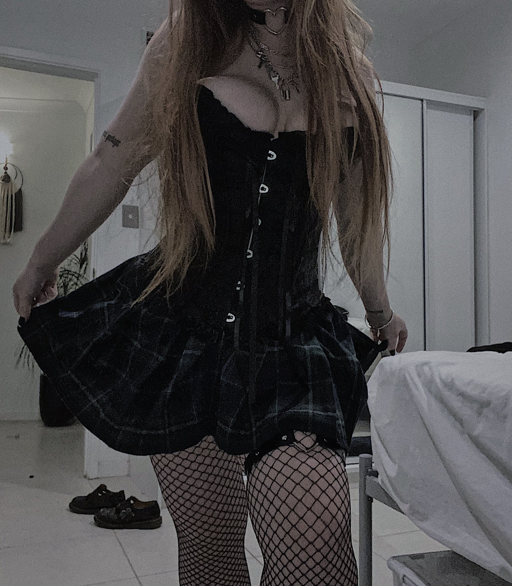 Lara Rose on X: big tittie goth gf t.co eyRpeOkFn2   X