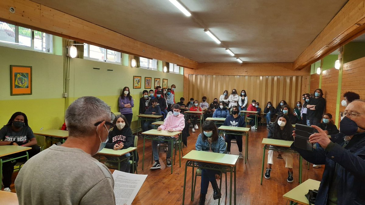 iesbergidum's tweet photo. XX CONCURSO LITERARIO 2020-21
El talento literario no entiende de pandemias. Confirmado con la amplia participación de alumnado con 25 textos. Damos las gracias a todos los participantes y miembros del jurado. Sigue leyendo en PROYECTO BERGIDUM: https://t.co/u8thL7Yw8e #iesbf https://t.co/QbdHEThfRf