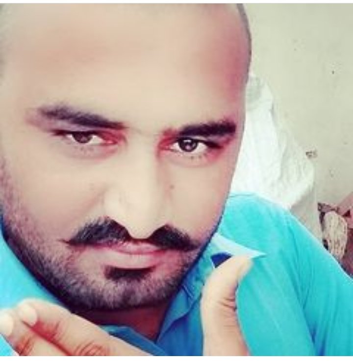 I stand with this hashtag.

#सुरेश_मूँछ_जरूर_रखेगा