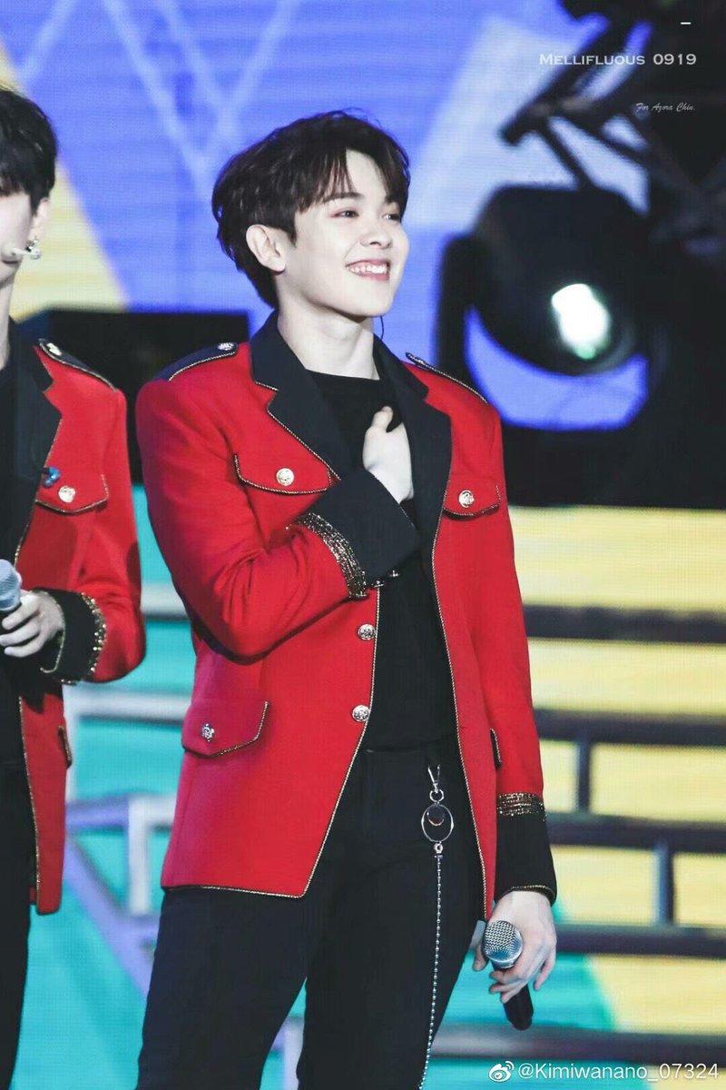 titineu2's tweet photo. Hello ! 

😍I love to see you happy to be on the stage!🎶
   🤩To see you radiant gives us so much happiness!🥰

#尤长靖 #YouZhangjing #AzoraChin #NINEPERCENT 
#尤长靖❤️LoveHate❤️(feat.u )
#SoonthephysicalalbumAZORAland我是尤长靖 https://t.co/sQfSoYJQDE