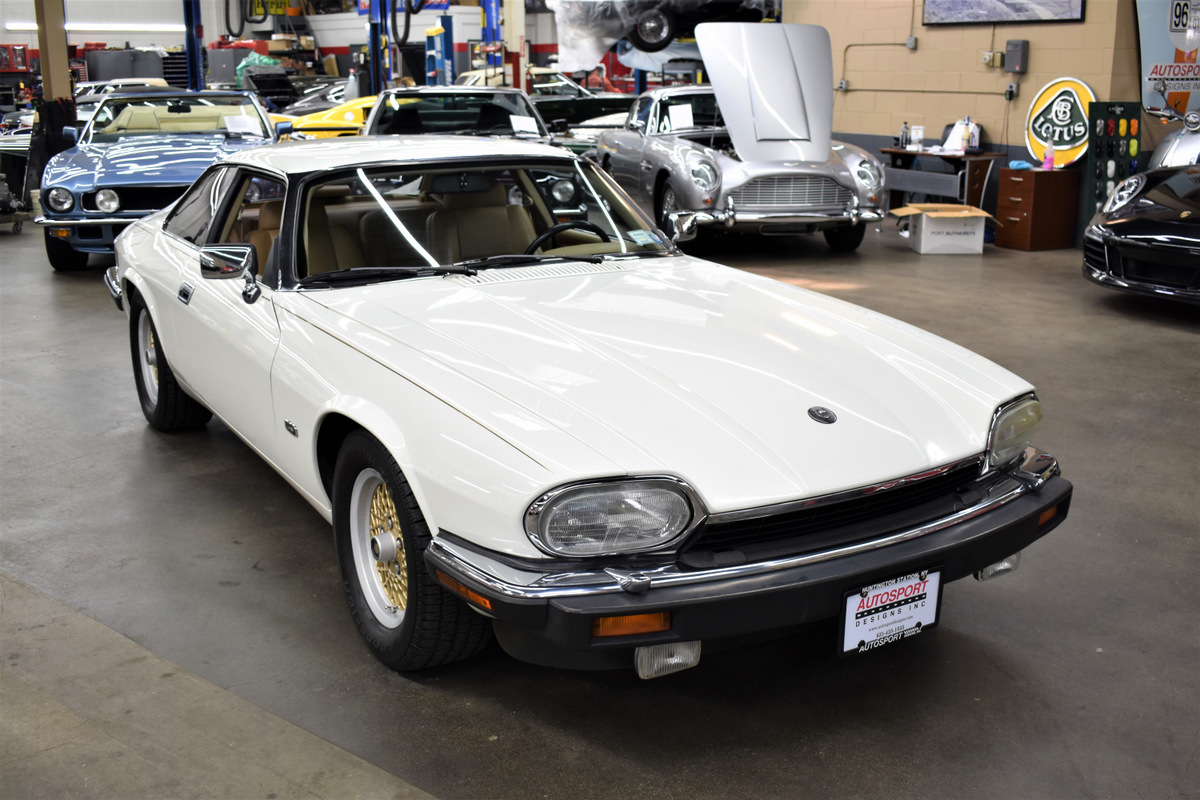 AutosportDesign's tweet image. New Inventory - 1992 Jaguar XJS V12 Coupe conta.cc/3foUNzy