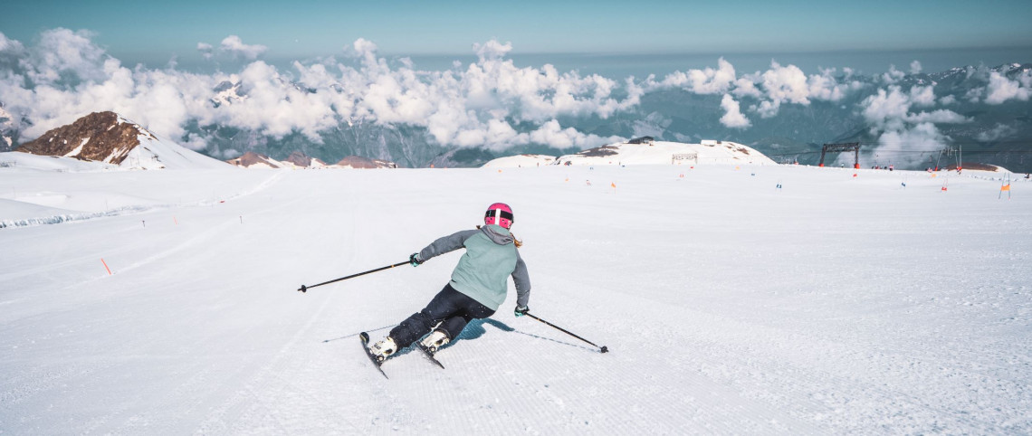 C'est parti ! 🎿

On rechausse les skis dès aujourd'hui à <a href="/2ALPES/">LES 2 ALPES</a> avec l'ouverture du glacier.

Rendez-vous le 12 juin pour <a href="/valdisere/">Val d'Isère</a> et le 19 juin à <a href="/TignesOfficiel/">Tignes</a> 

📷 : Les 2 Alpes © Luka Leroy