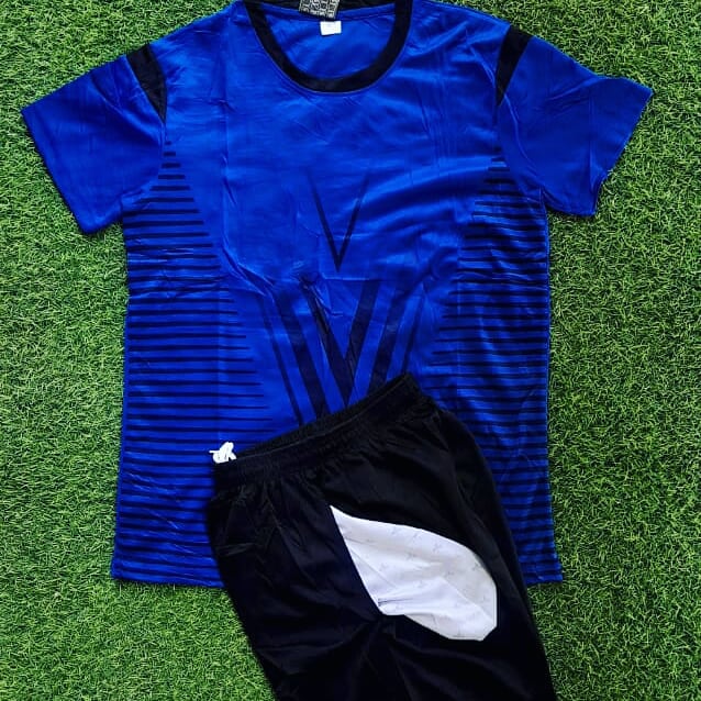 seniorabbati's tweet photo. It cost N0.0 to retweet my hutsle 

Price:4k
Location:kaduna 
Whatsapp/call:07066553389
Nationwide delivery 🚚

#200 #nigerrepublic #garbashehu #Lukaku #MATIC https://t.co/RSkYvcdscr