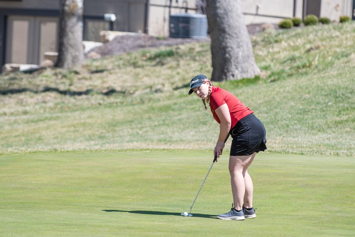 ParkPirates's tweet photo. WGOLF, The Pirates are back on the course today for Round 2 of the @NAIA National Championship! Park teed off at 8 am! They are currently in 28th-place and Savannah Oesterle led the Pirates after Round 1 with a 79! Pictured here is Keirceten Nelson who shot an 83! https://t.co/2qdP2GY9pw