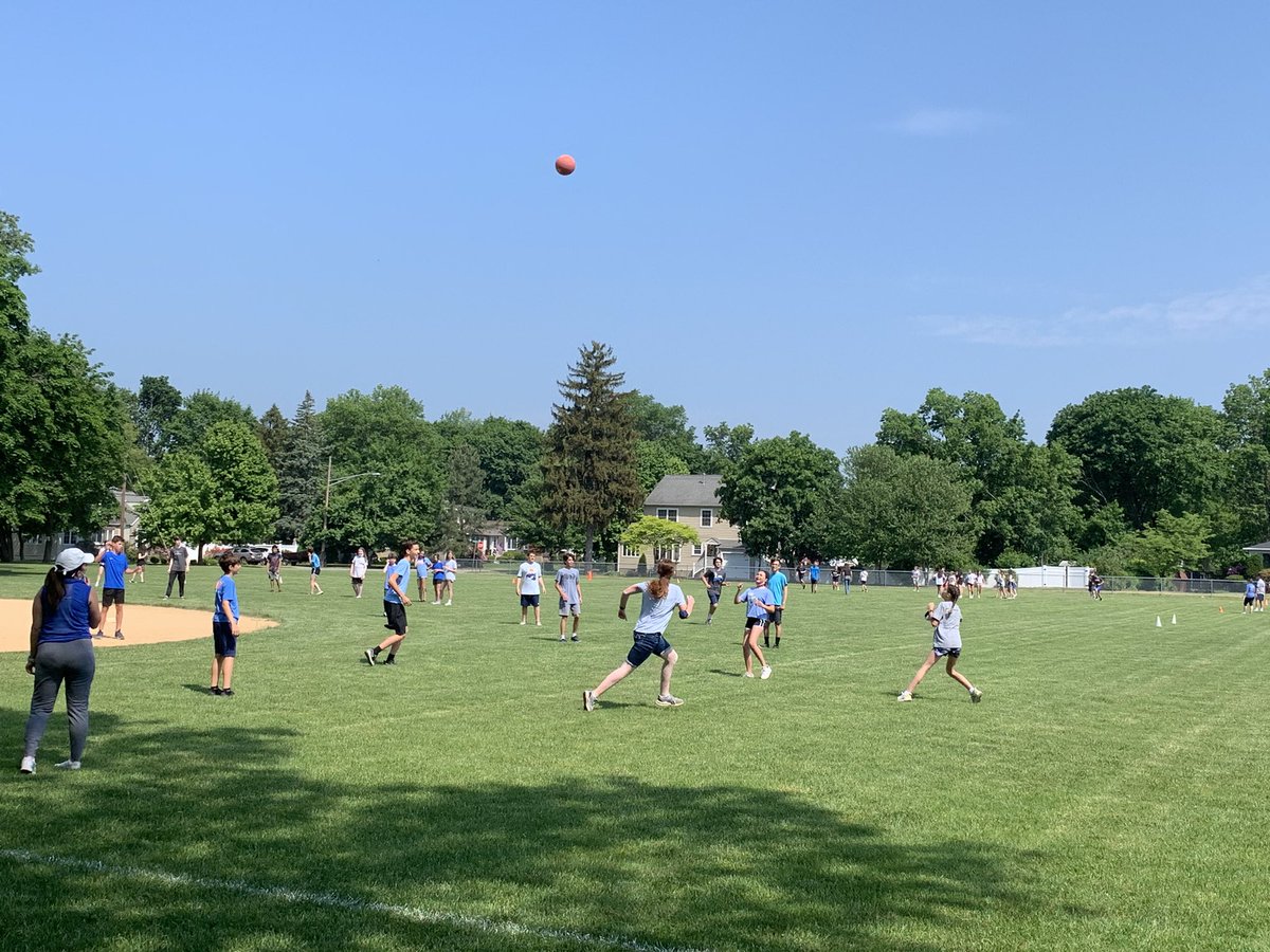 PVPantherPride's tweet image. Grade 7 field day is underway! @JSeborowskiJr @EmilyRingen #peqpantherpride