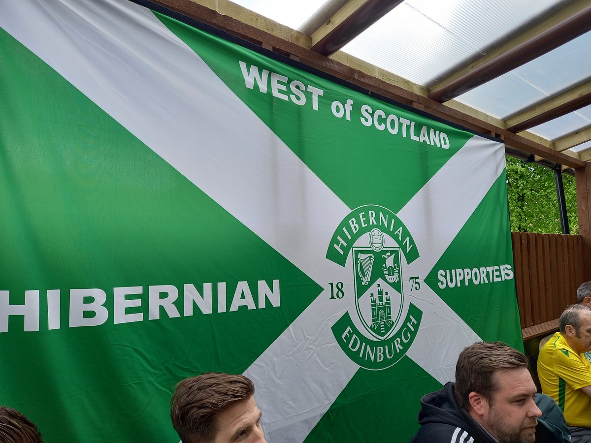 HibsWest's tweet photo. Our new flag. Hope to take it on tour around the country next season. 

Hail or snow or thunderstorms! #Persevere https://t.co/am1dYRSvgF