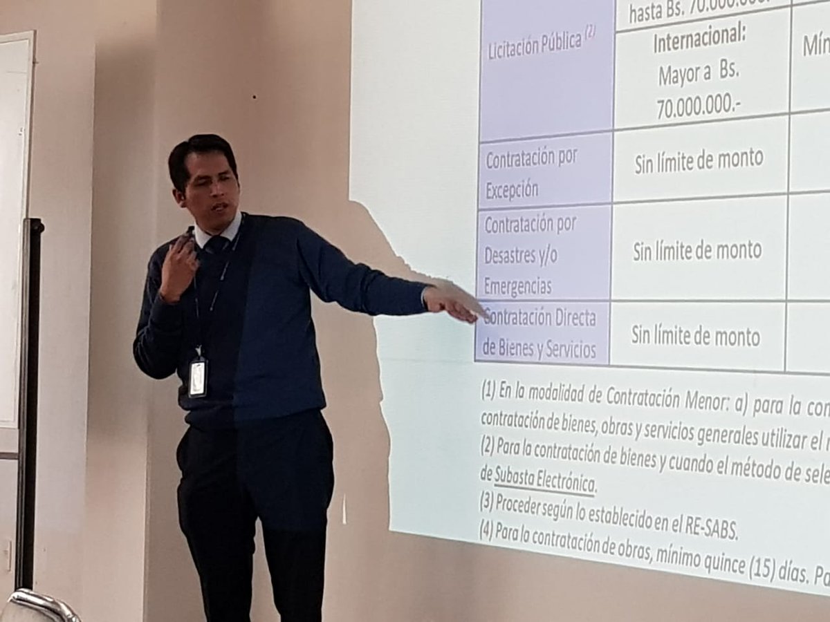 UNODCBolivia's tweet photo. @UNODCBolivia and @MinJusticiaBol, with support from @SueciaEnLaPaz, held a semi-presential workshop on "Transparency in Procurement" aimed at 96 officials of @Sedem_Bolivia, @envibol, @papelbolbolivia , @EcebolBolivia , #EEPS and @EEPAFBolivia #UNCAC #Ley1178 #SICOES. https://t.co/kRpFvnUVOR