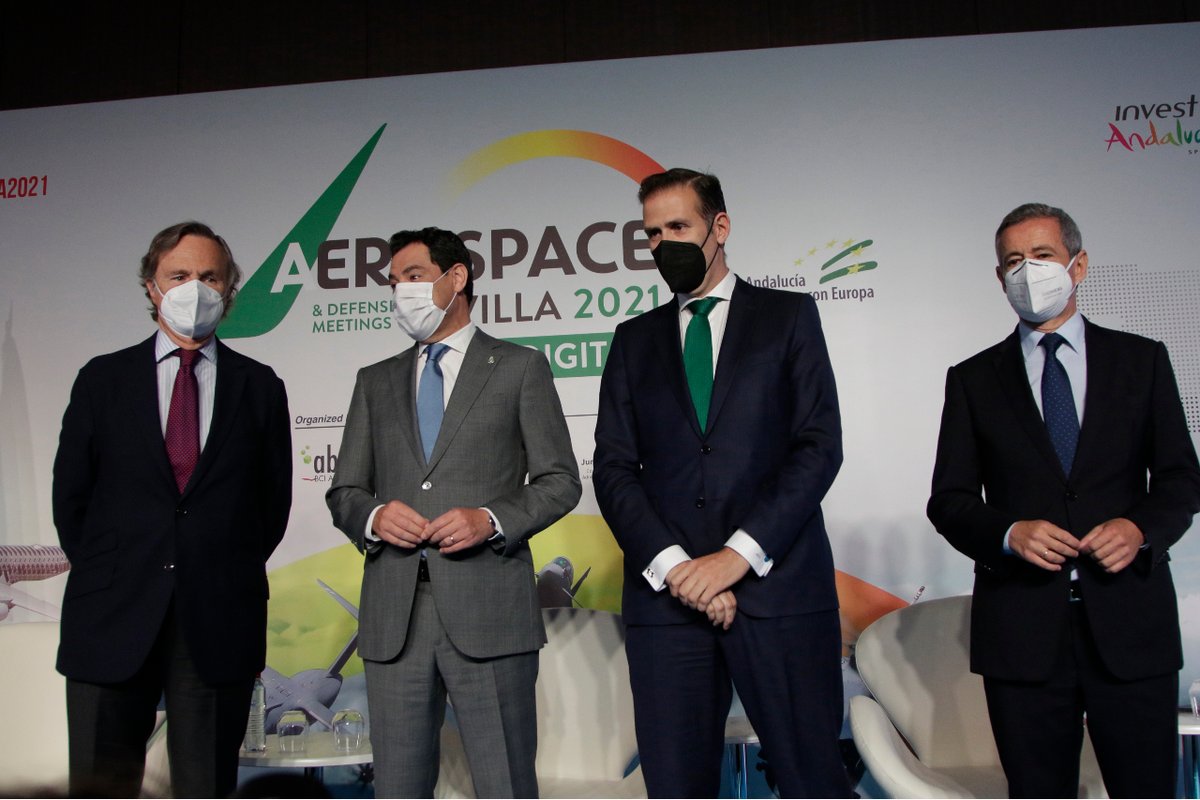 trade_andalucia's tweet photo. El presidente de la @AndaluciaJunta, @JuanMa_Moreno, define al #aeroespacial como un sector estratégico en la inauguración de 📍@adm_sevilla, destacando que es el segundo en importancia de #España y genera ⬆15.000 empleos directos. 

✈#ADMSevilla2021

👀 https://t.co/aT1RtHOKfw https://t.co/ENbJAfjchK