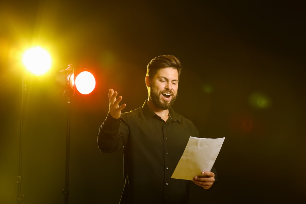 castingfrontier's tweet photo. “Acting is a state of mind. It’s not a theory, it’s not a method, it’s not a technique, it’s not a process, it’s not a procedure. It’s a state of mind ...” -Harry Mastrogeorge 

Find out what the legendary acting coach says are the 4 muscles of acting: https://t.co/OsIFAcJzDY https://t.co/joSNiKwczl