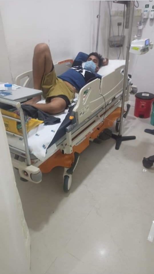 Sourabh73108942's tweet photo. @SonuSood Please help my friend Himanshu. He was advised for heart transplant. Presently he is admitted in @Apollohyderabad. His father is a teacher and couldn't arrange financial amount. Please help in any way possible.
#helpforhimanshu https://t.co/TgYnlH1IdZ https://t.co/kMMjlaHuH6