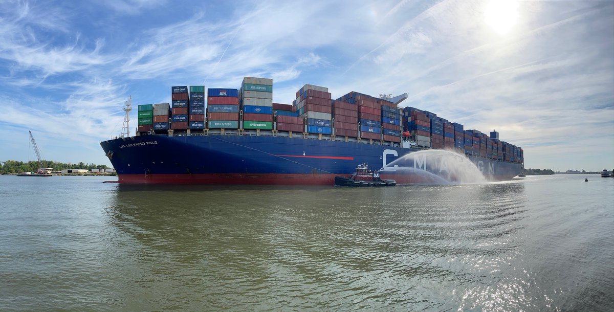 It’s been a great morning on Savannah’s Riverfront! This morning thousands of people gathered to watch as the Vessel Marco Polo cruised through the Savannah River! Marco Polo is the largest vessel to call the U.S. East Coast! #ccmarcopolosavannah #savannahriverboat #Georgiaqueen