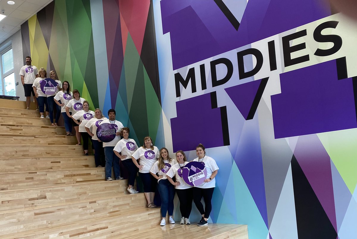 DebSmithTeacher's tweet photo. @Creekvw_Tweets staff at #MiddieCBL #CVOneTeamOneDream https://t.co/MJYdxegC0C
