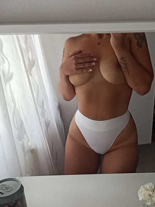 Come and make my boobies swings🤭 #onlyFans #onlyfansespa&ntilde;a https://t.co/qTVuOra5Rx<a href="/tag/onlyfans"class="tags">#onlyFans</a><a href="/tag/onlyfansespa%C3%B1a"class="tags">#onlyfansespa&ntilde;a</a>