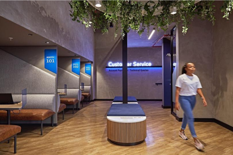 shop_works's tweet photo. A recent project for iconic South African brand DStv to design &amp; implement their new future-forward retail face &amp; customer experience store, developed in collaboration with our South African partners Visual Fusion! &amp; Design Partnership Group https://t.co/K3RsnZQXlB https://t.co/LFD1QAnl43