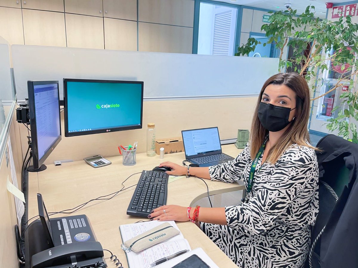 atlanticomedio's tweet photo. PRÁCTICAS EN EMPRESAS
🙌Ana Melián (@Ana0791), alumna del #MásterMarketingPublicidadYComunicación en Tenerife, está realizando actualmente sus prácticas en @cajasiete para el Departamento de Marketing y Comunicación como gestora en formación. ¡Enhorabuena!😍👏#DandoFormaATuFuturo https://t.co/JqBxWqTx5J