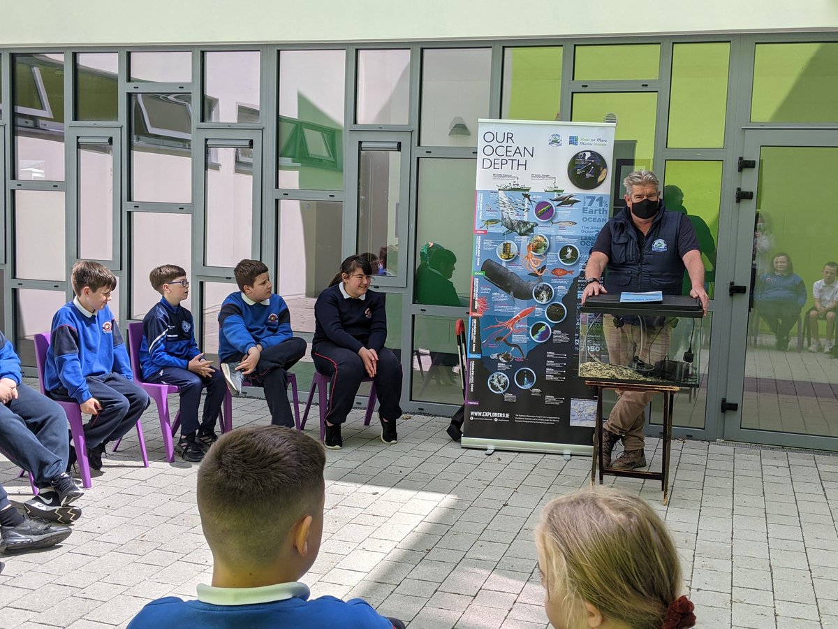 Gnmgreenteam's tweet photo. Lots of excitement when Paul arrived from #Oceanics Tramore with @MarineInst aquariums for 5th classes! Plenty of observation and learning on the weeks ahead. All on our own classroom! Also announced we are going rockpooling and surfing next month. #Tramore #surfing #GlobalGoals https://t.co/znRe7btpI5