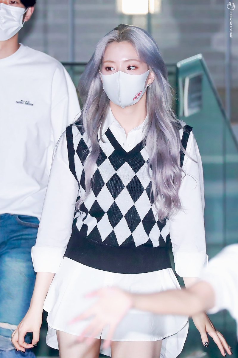 WJSN_IC's tweet photo. 🥳🥳🥳Happy Eunseo Day🥳🥳🥳
🌸#우주소녀 #WJSN #은서 #Eunseo #HappyEUNSEODay #우정_삶의_주연_은서야_생일축하해 @WJSN_Cosmic🌸 https://t.co/QMHJ67hoAA