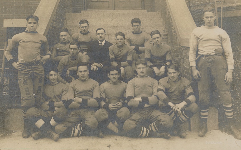 SJPREP's tweet photo. At the end of the last day of classes, Mr. Conners's AP GOV 1D class posed for a photo on the spot where so many homerooms and sports teams have posed for over a century, including the 1918 football squad whose season was cancelled by the flu pandemic of 1918. #PrepForever https://t.co/8gB2TCpSOj