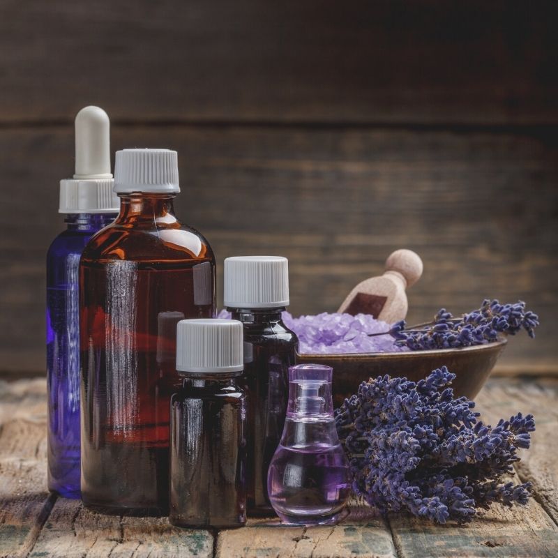 PortoFuneral's tweet photo. Use aromatherapy to lift or calm your mood. Try lavender, bergamot or jasmine. #selfcare #healing https://t.co/NksBBIfsm0