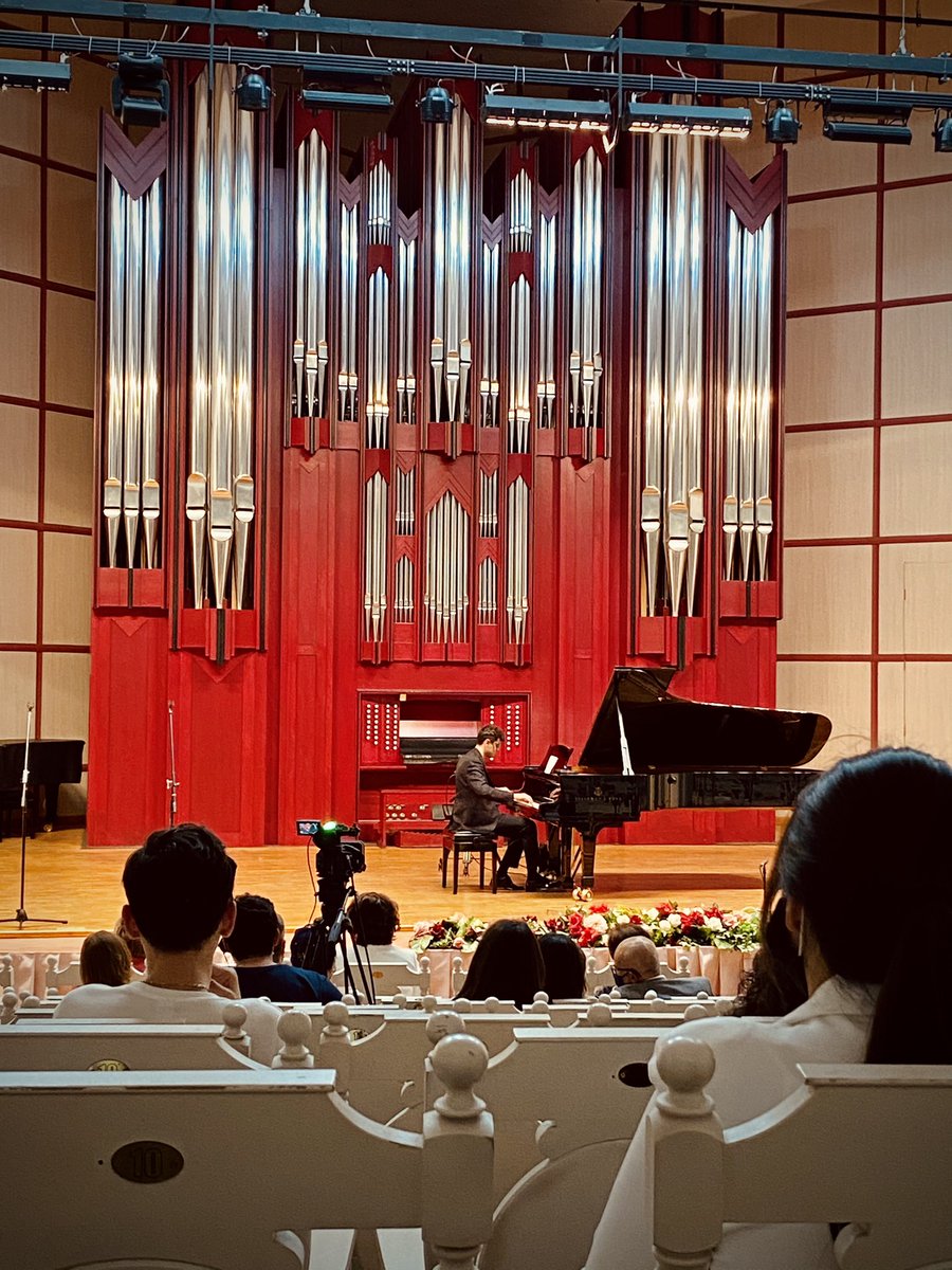 🎹🎶 A moment out of time tonight, with 🇮🇹Italian pianist &amp; composer <a href="/Ale_Martire/">Alessandro Martire</a> at @kaznuikz Organ Hall.

👏🏻😷Many thanks to <a href="/italyinkz/">Italy in Kazakhstan</a> for this great concert - my first since March 2020 - on the occasion of #EU month!