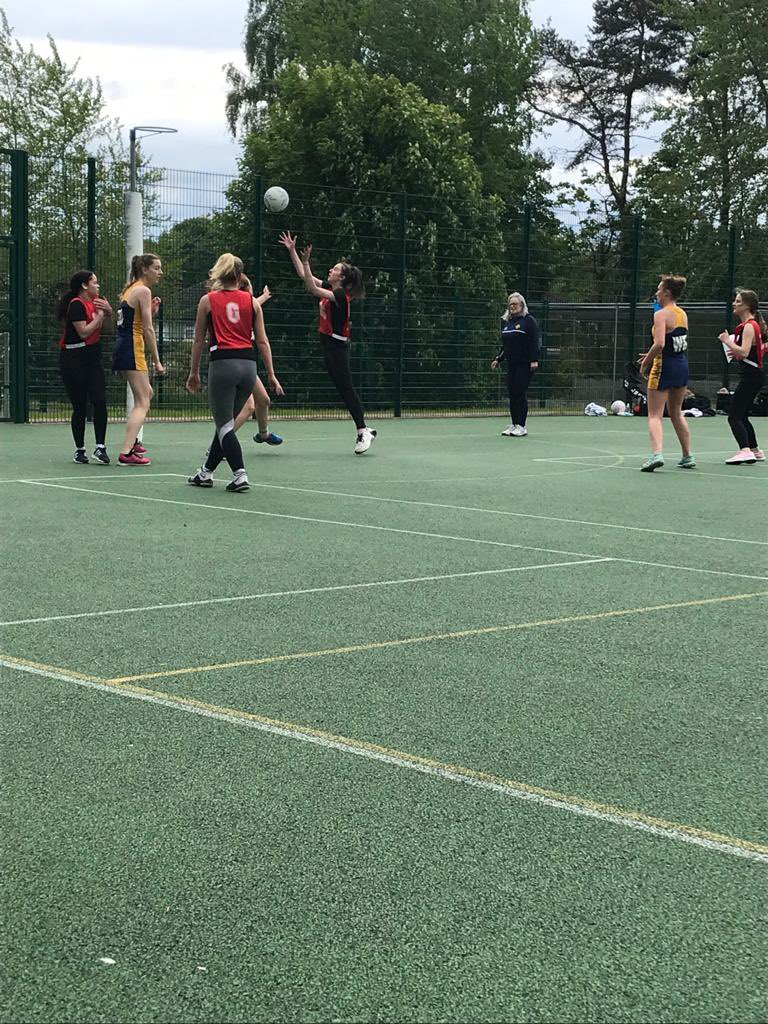 VeseyNetball's tweet photo. Great afternoon -v- Stratford first  game for Y12.  Congratulations to Stratford.  Vesey 5 games lost 3 - won 1 - 1 draw.  Lots of fun and encouragement from Vesey girls. POM Karis Sylvia. Well done ! https://t.co/60SawlRsa6