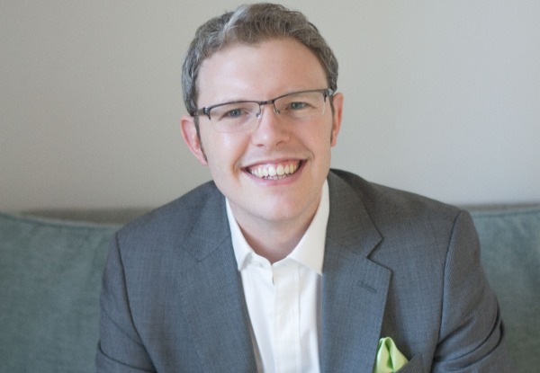 RetailCouncil's tweet photo. Retail transformation specialist, Oliver Banks, shares his insights on how to work with change, rather than against it. Oliver offers a host of ways that retailers can deliver positive transformation in rapidly changing times. #VoiceOfRetail #podcast https://t.co/6jYb4VWE39 https://t.co/1FwENvI1Ek