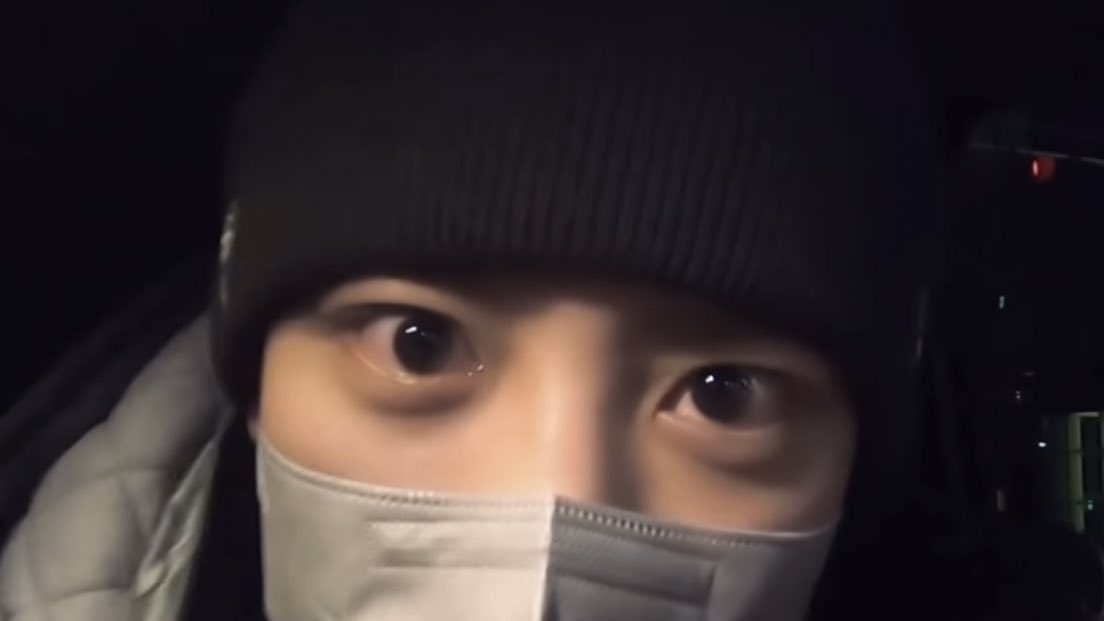 low quality chanyeol tweet media