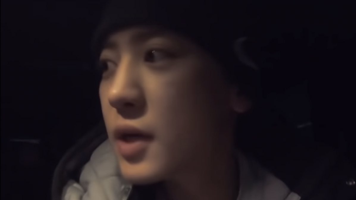 low quality chanyeol tweet media