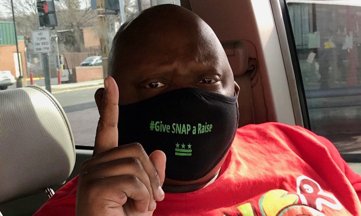 dc_greens's tweet photo. Dear @MurielBowser, want to stimulate the economy while providing needed support to 142,000 DC residents? #GiveSNAPaRaise. 

Read our open letter with the Fair Food for All DC Coalition: https://t.co/1wVN316l1A 

@foodbankmetrodc @dcck @foodandfriends @dchunger @MarthasTableorg https://t.co/rqeQmHN7x1