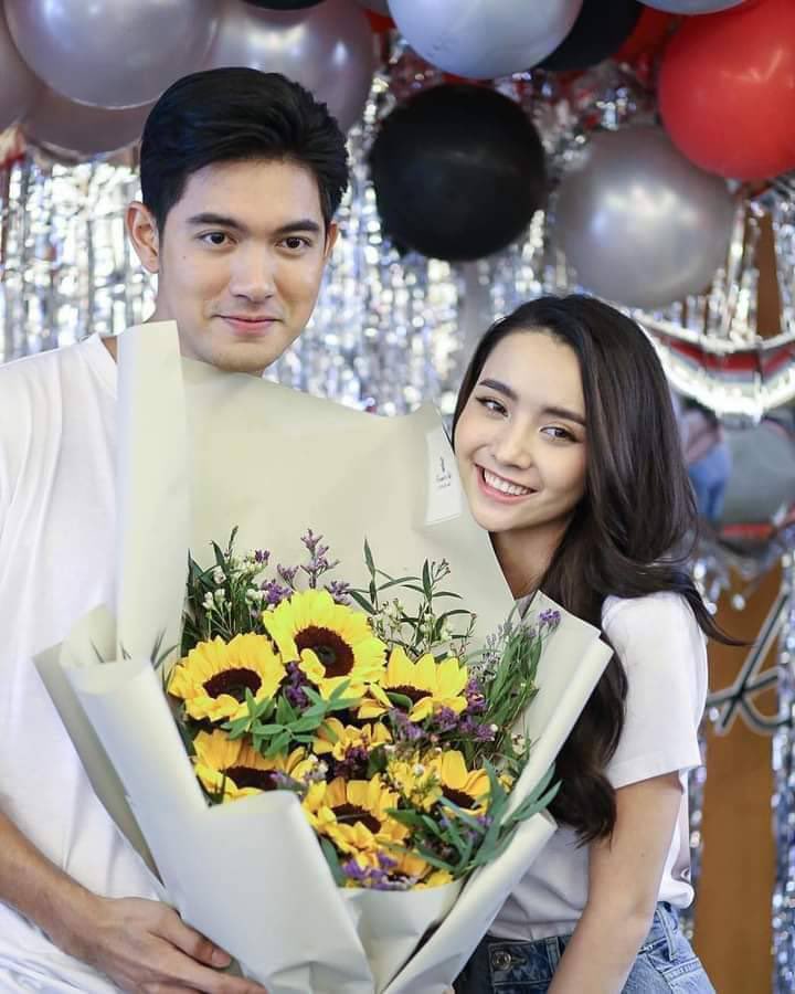 pachtiget's tweet photo. ถ้าถามนะว่าทำไมยังอยู่ณจุดเดิม ยังรักทั้งคู่เหมือนตอนโซ่เวรีออน ยังชิปคู่นี้เหมือนเดิม🖤🤍🥰❤️
1.ใจมันรักไปแล้วอ่ะ ถอนตัวถอนใจไม่ได้แล้ว
2.เรื่องราวของอดีตเมนคือคือสอนให้เรารู้ว่าความแน่นอนคือความไม่แน่นอน 
3.รักความเป็นธรรรมชาติของทั้งคู่ รักแบบไม่มีเงื่อนไข😄🤍🖤🥰❤️
 #เข้มมุก https://t.co/rR1zZ5WySJ