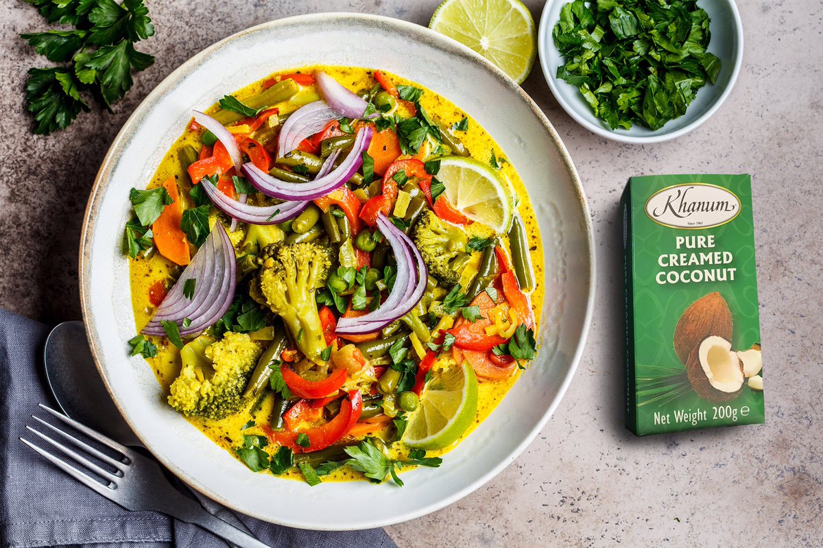 🥦 #coconut-based sauces often pair well with #vegetables 🥕

#vegan #vegetarian #curry