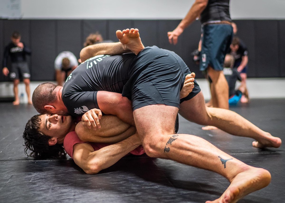 TJ_Tom23Jones's tweet photo. The Jiu Jitsu. I love this shit.

#bjj #jiujitsu #AmericanJiuJitsu #DaisyFresh #PedigoSubmissionFighting #nogi #YesGi #grappling #wrestling https://t.co/A5j3fruWOT