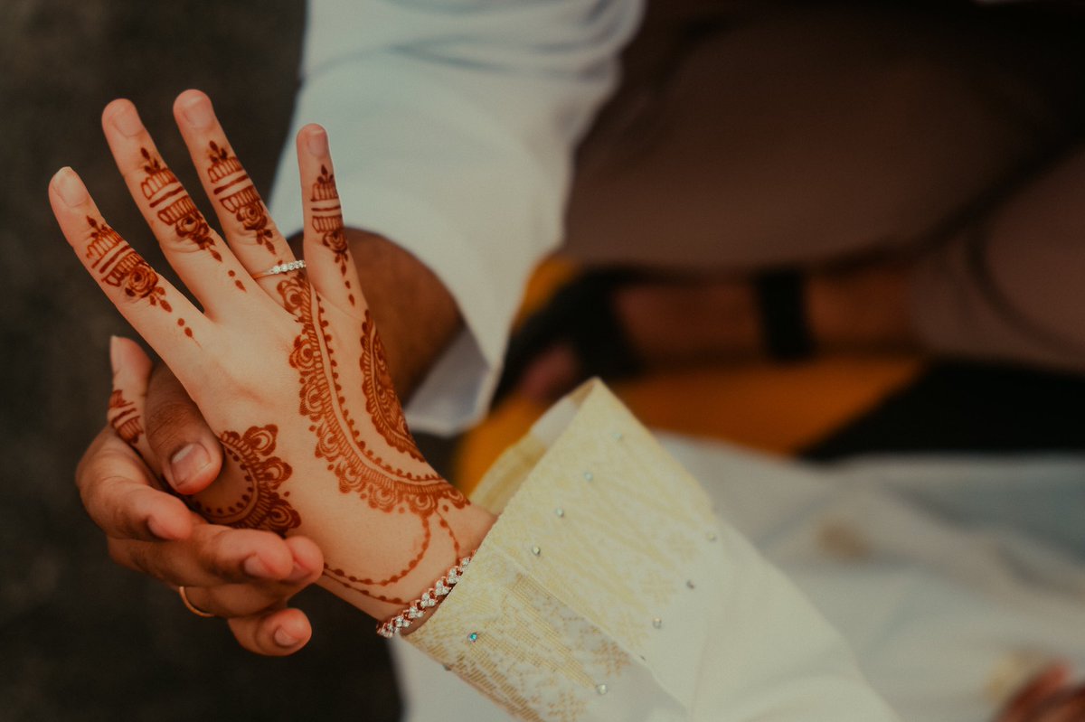 TheMirah's tweet photo. Im getting hitched tonight, r.i.p that single life ayye ✨💍 #engaged https://t.co/QwOhUegVLz
