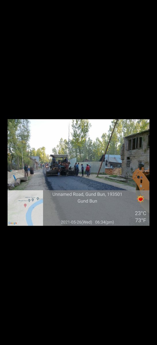 RandB_Sumbal's tweet photo. Macadamization of Chewa inner links started today, while work on Markundal Hajin road continues. Xen R&amp;B monitoring the quality control and testing at Lasjan on BRCC and Afreen Macadam plants. https://t.co/WkUFCZV67M