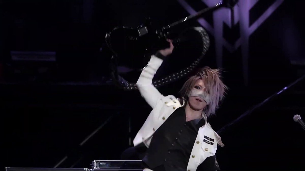 immCraft9093's tweet photo. @gazette05Reita お誕生日おめでとうれいたさん🎂🎸
#theGazettE
#theGazettE_MASS
#HappyBDayREITA https://t.co/0cGPIZCZIp
