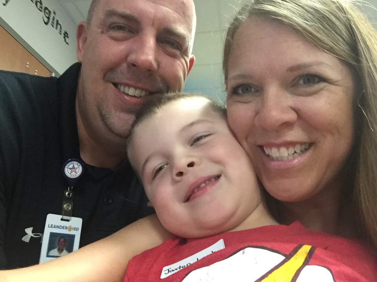 PfISD_AD's tweet photo. Thank you @Rutledge_Elem for all that you have done and poured into Jaxton during his time in elementary. We truly appreciate everything. Thank you for being creative and giving us an opportunity to celebrate. Next stop @HenryHawksLISD ! https://t.co/Nh08sSCiYx